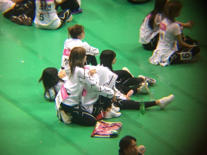 아육대와서 마냥 좋은 트와이스 사나,지효 ㅋㅋㅋㅋㅋ | 인스티즈