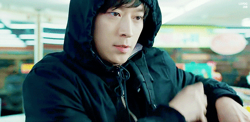 살맞대고 지내다가 연애감정 느끼게 되는 남자 고르기 | 인스티즈