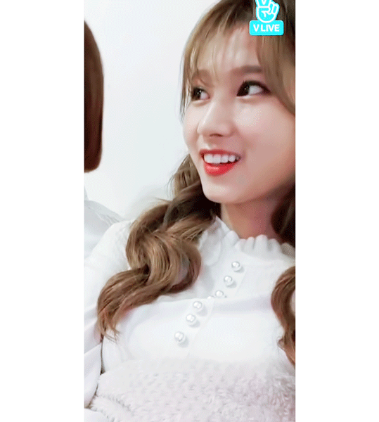 양갈래머리 사나.jpgif | 인스티즈