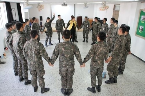 군대 자살 사건 '우드득 까드득' ....... jpg | 인스티즈