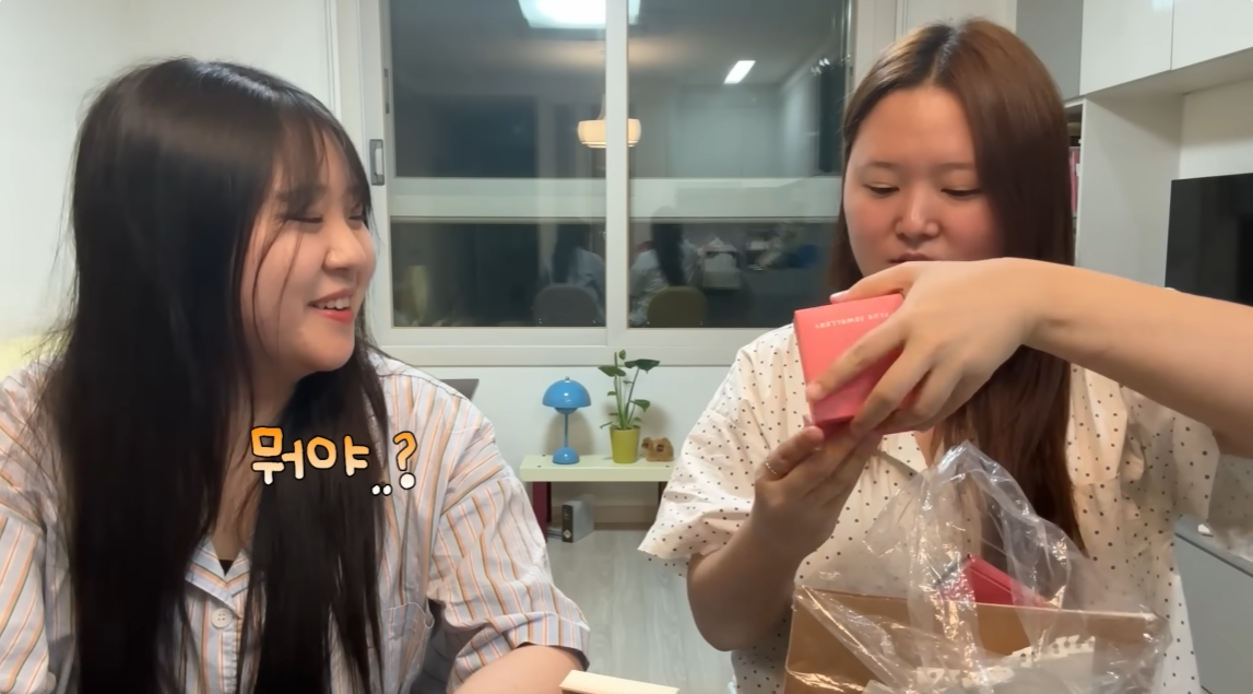 올라오자마자 여자들 다 오열하게 만든 찰스엔터 영상.jpg | 인스티즈