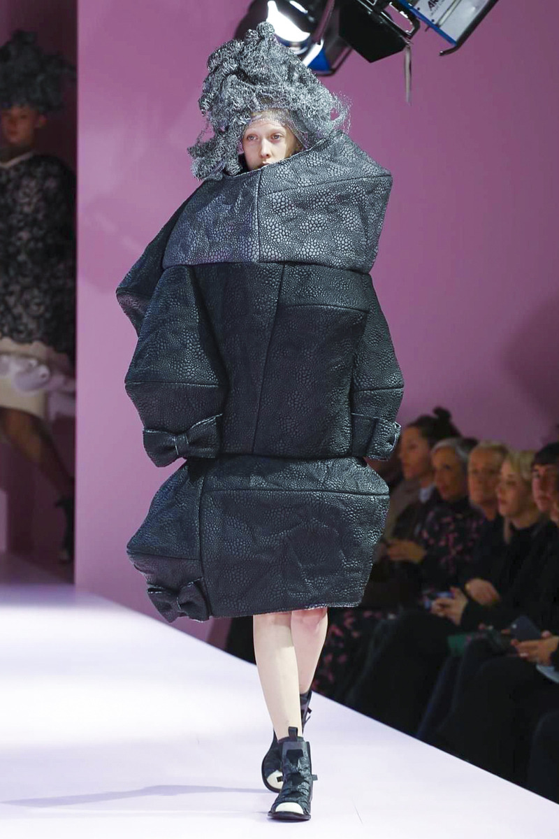 꼼 데 가르송 2017 F/W 컬렉션 | 인스티즈