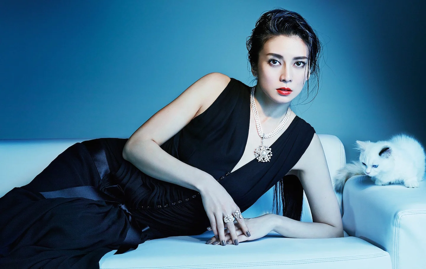 일본에서 쿨뷰티의 대표적인 외모로 불리는 여자 연예인 | 인스티즈