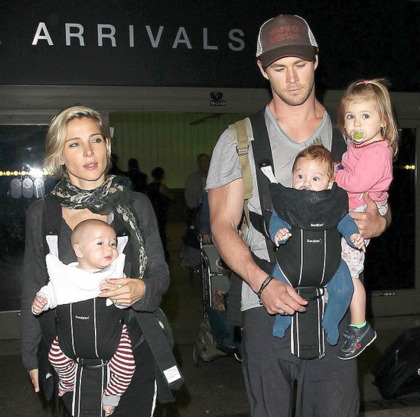 핫도그 소중하게 안고가는 어벤져스 토르(딸등신 햄식이) | 인스티즈