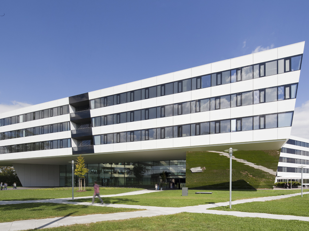 아디다스 본사(독일) 풍경 | 인스티즈