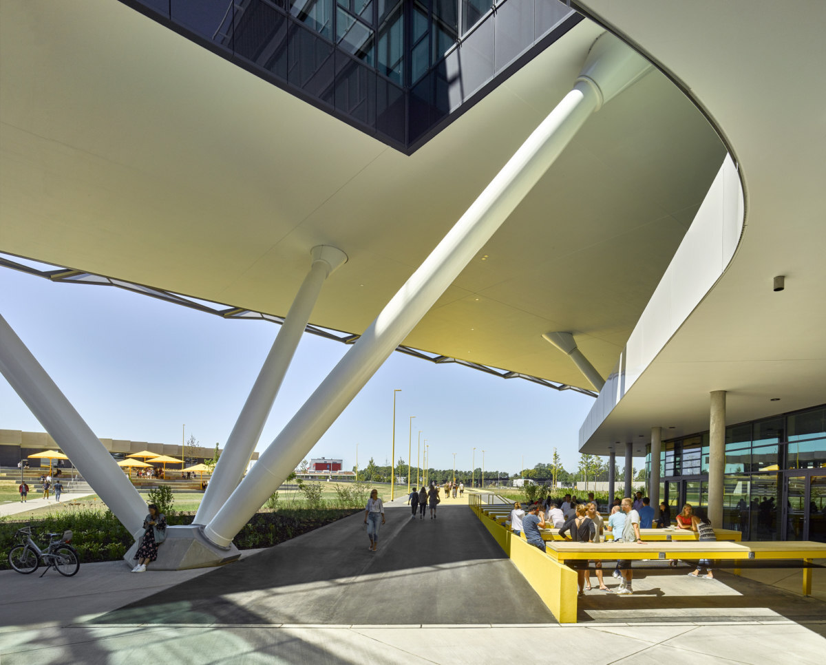 아디다스 본사(독일) 풍경 | 인스티즈