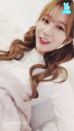 양갈래머리 사나.jpgif | 인스티즈