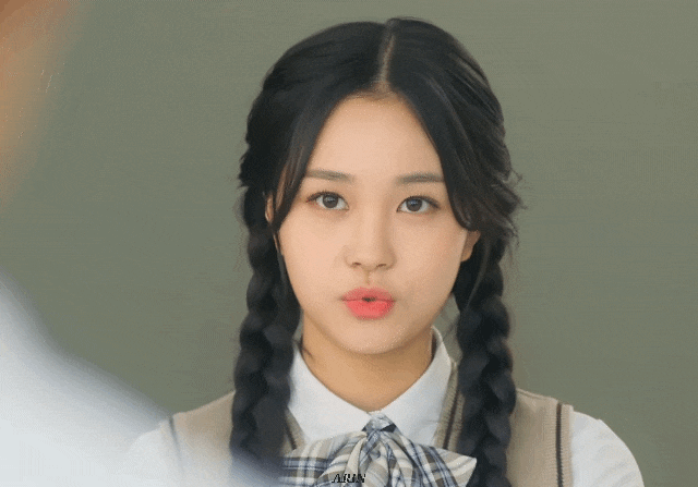3세대, 4세대 여자아이돌 걸그룹들의 비주얼 센터 멤버들 .gif | 인스티즈