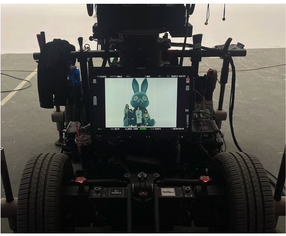 뉴진스와 새로운 프로젝트를 기획했던 CK(캘빈클라인) | 인스티즈