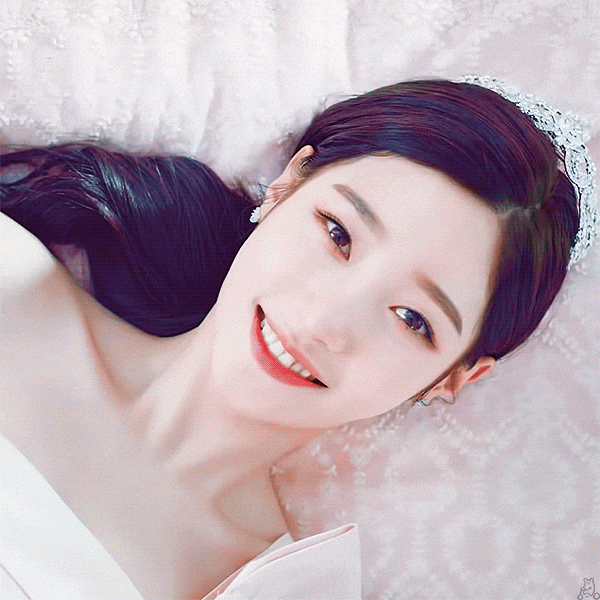 3세대, 4세대 여자아이돌 걸그룹들의 비주얼 센터 멤버들 .gif | 인스티즈