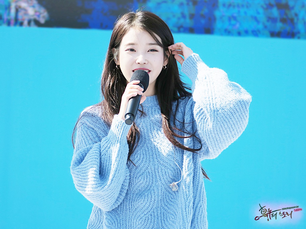 오늘 미모 레전드 찍은 아이유.jpgif | 인스티즈