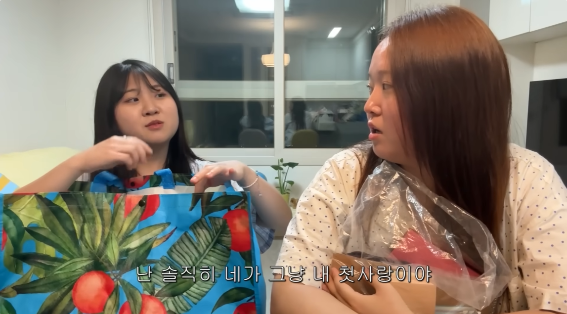 올라오자마자 여자들 다 오열하게 만든 찰스엔터 영상.jpg | 인스티즈