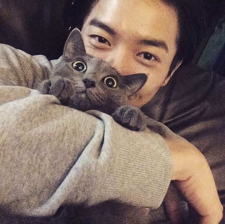 여초카페에서 가장 핫한 남자연예인 ㄷㄷㄷㄷ.jpg | 인스티즈