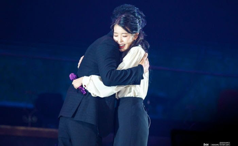 god의 성공한 덕후 아이유.jpg | 인스티즈