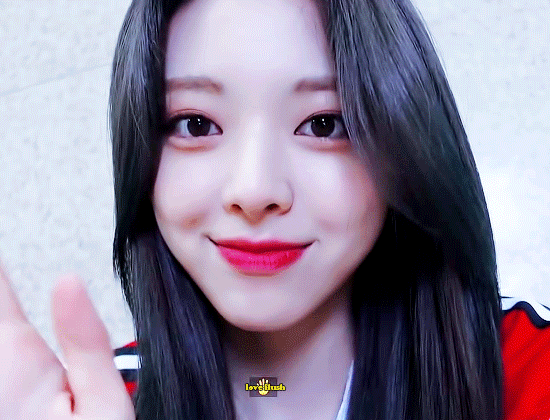 3세대, 4세대 여자아이돌 걸그룹들의 비주얼 센터 멤버들 .gif | 인스티즈