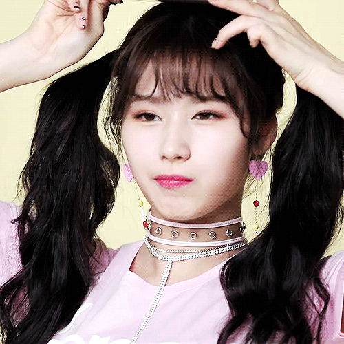 양갈래머리 사나.jpgif | 인스티즈