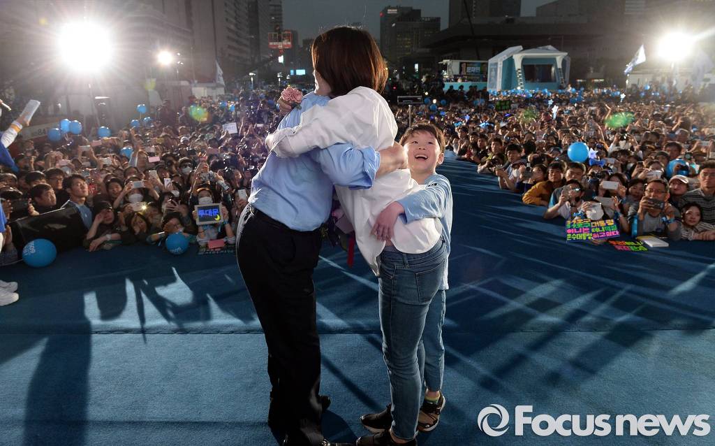 오늘 문재인 딸하고 외손자 | 인스티즈