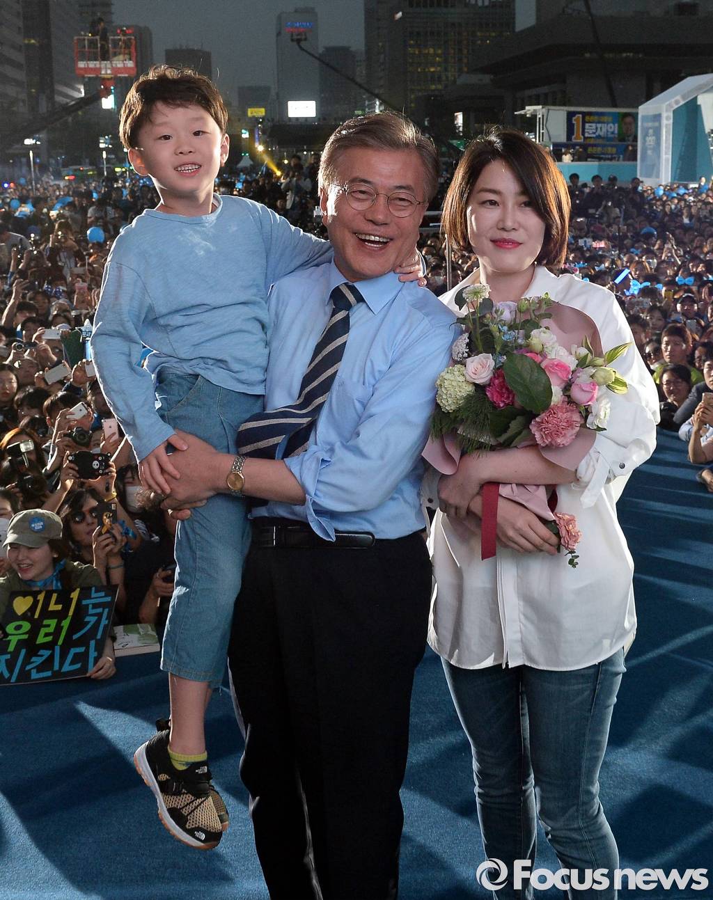 오늘 문재인 딸하고 외손자 | 인스티즈