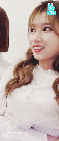 양갈래머리 사나.jpgif | 인스티즈