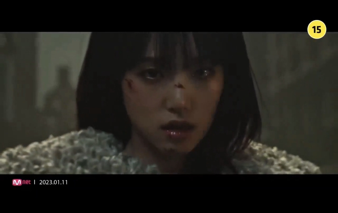 최예나 Love war는 홍보만 더 했어도 태연 To.X급을 찍었을 거라고 생각됨.twt | 인스티즈
