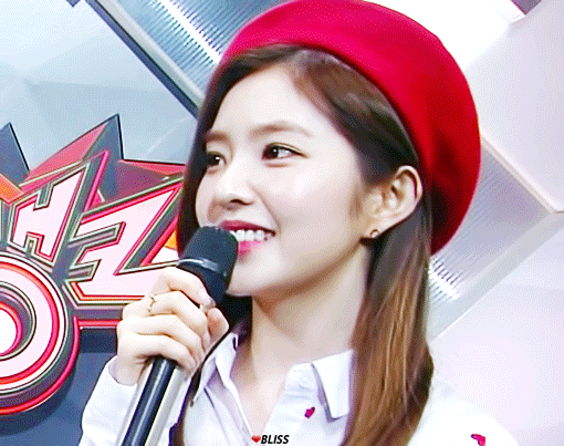 지난주 뮤직뱅크 아이린.gif | 인스티즈