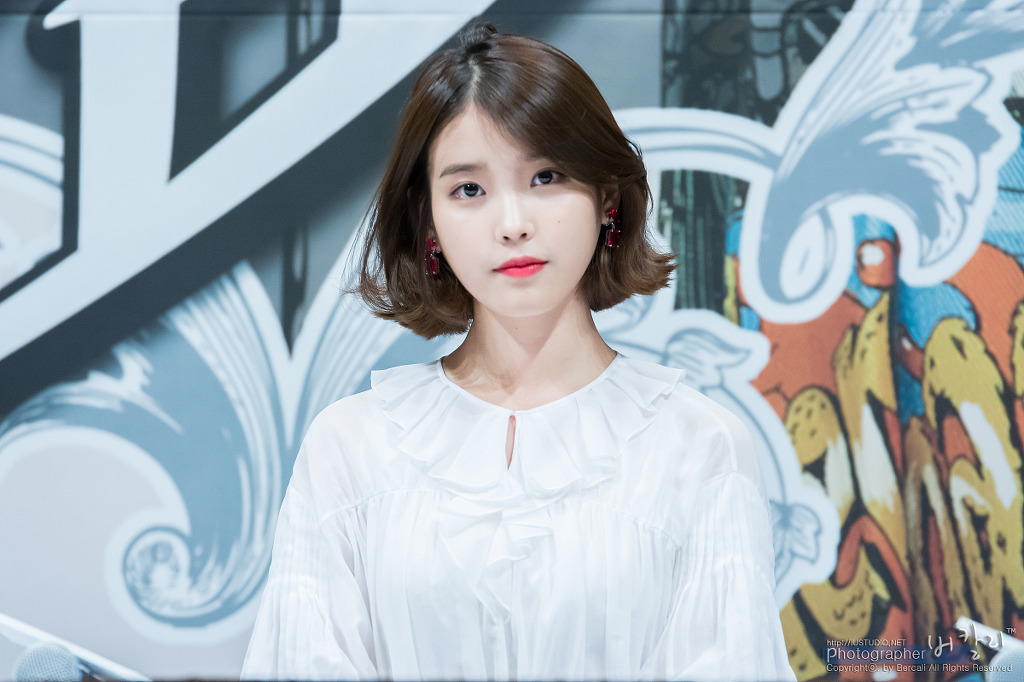단발머리가 잘어울리는 아이유.jpgi | 인스티즈