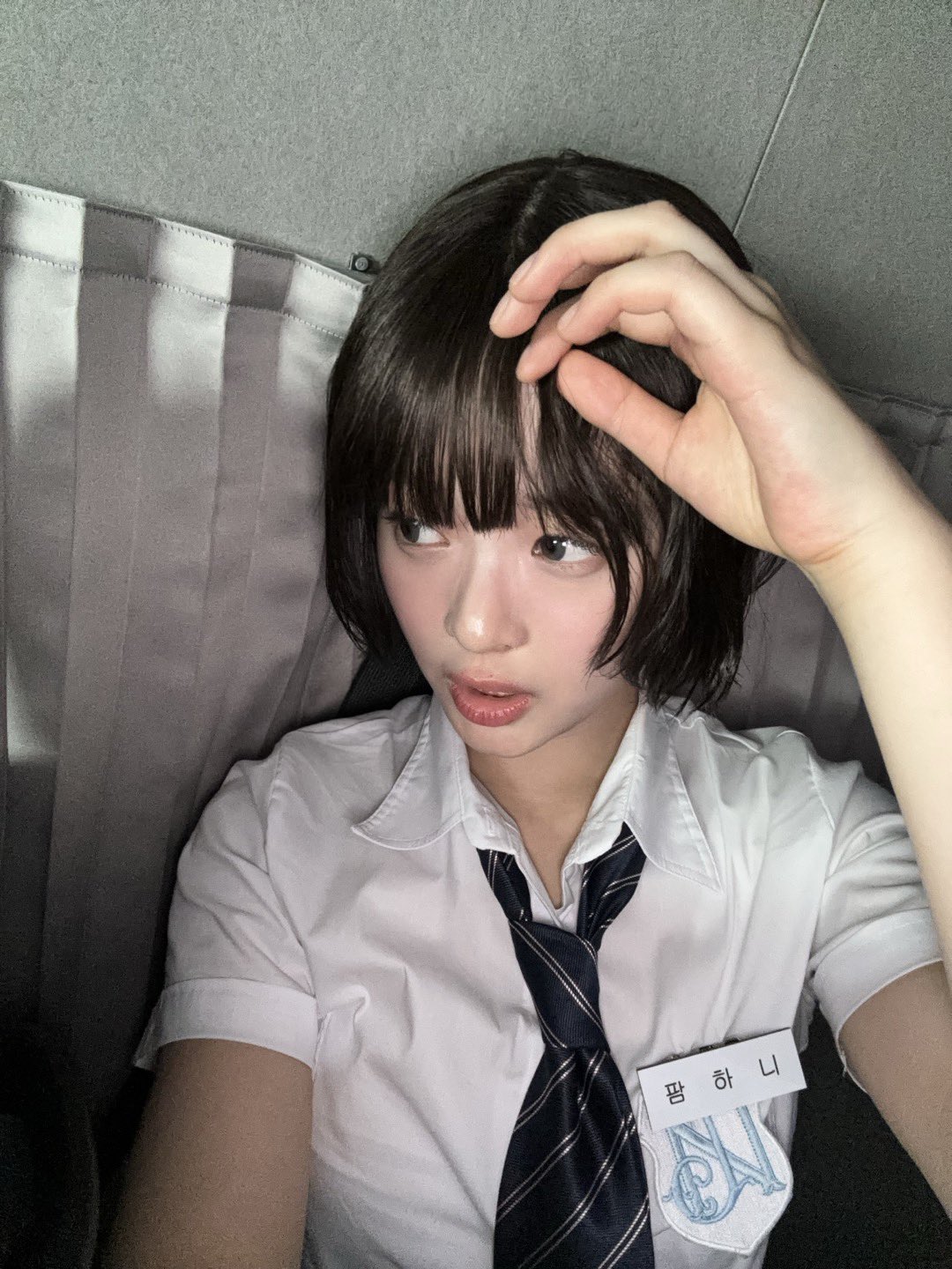 뉴진스 공트에 올라온 단발 하니 셀카 | 인스티즈
