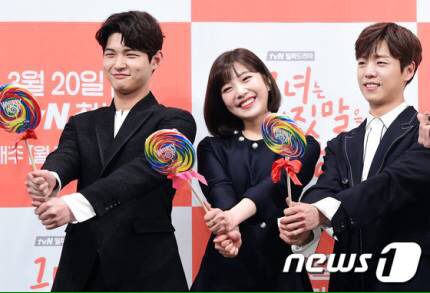 오늘자 레드벨벳 조이 | 인스티즈