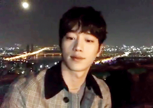 [서강준] 오늘자 매봉산에서 .gif | 인스티즈
