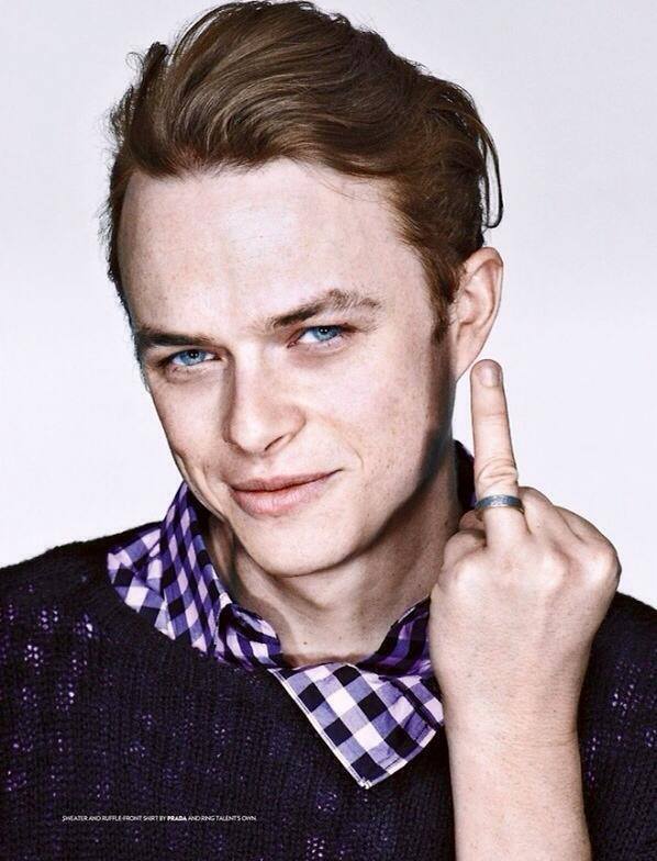 학교다닐 때 안경 쓴 범생이한테 잘해줘야 하는 이유.jpg (서양판 두주니즈) | 인스티즈