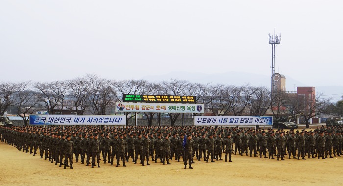 군대 갔다 온 사람이면 누구나 느꼈을 착각 하나 | 인스티즈
