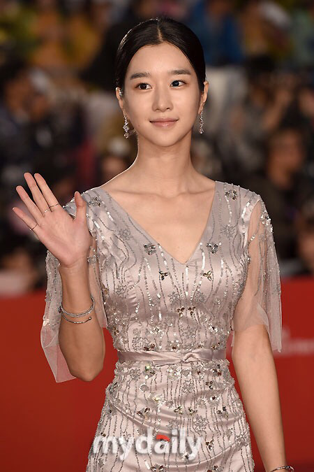 부산국제영화제에 참석한 연예인들.jpg | 인스티즈