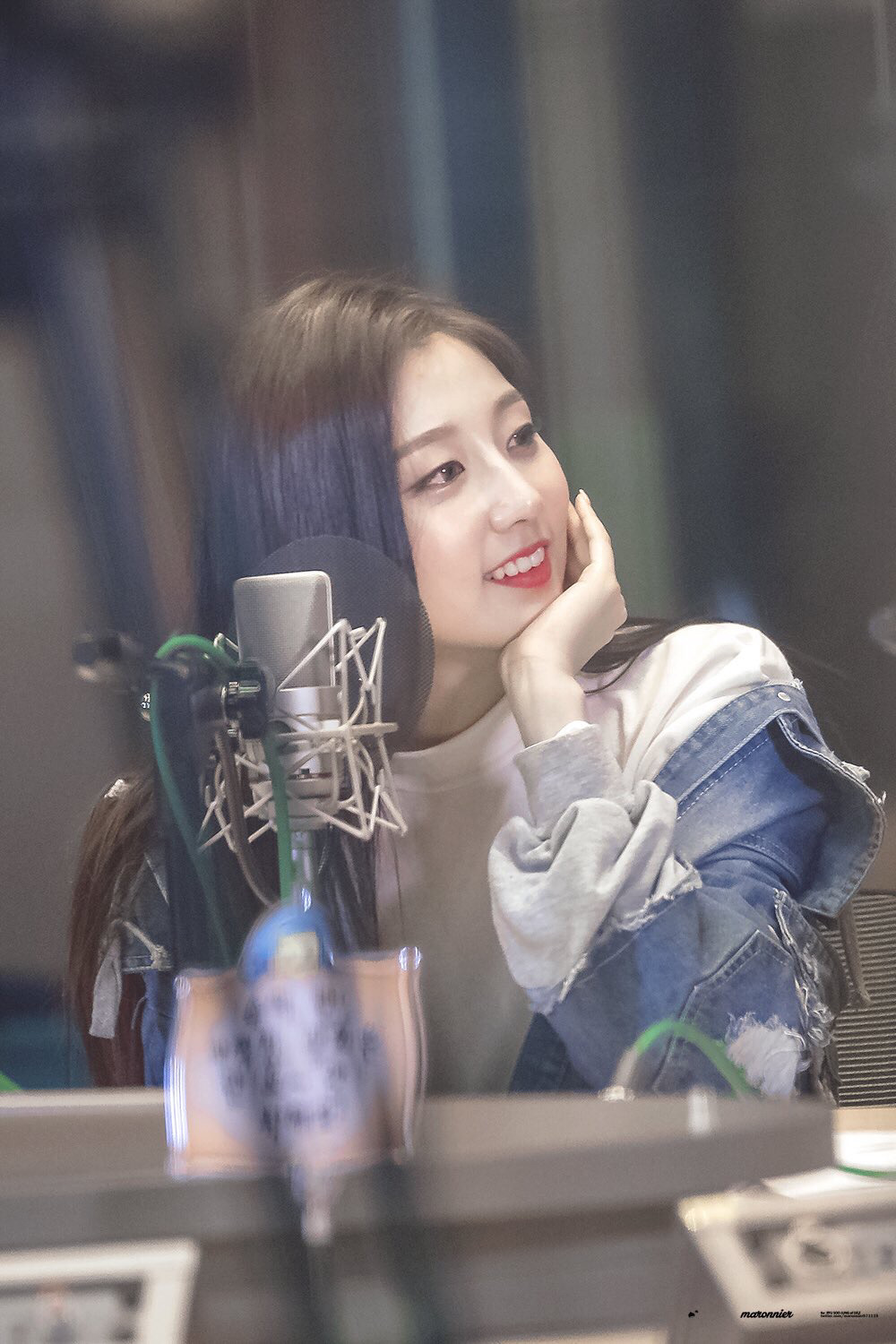 [러블리즈] 퇴근한 뒤에 뭐할지 고민이라서 예인이 | 인스티즈