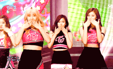 트와이스] 미나는 뽀뽀쟁이....우히히히 | 인스티즈