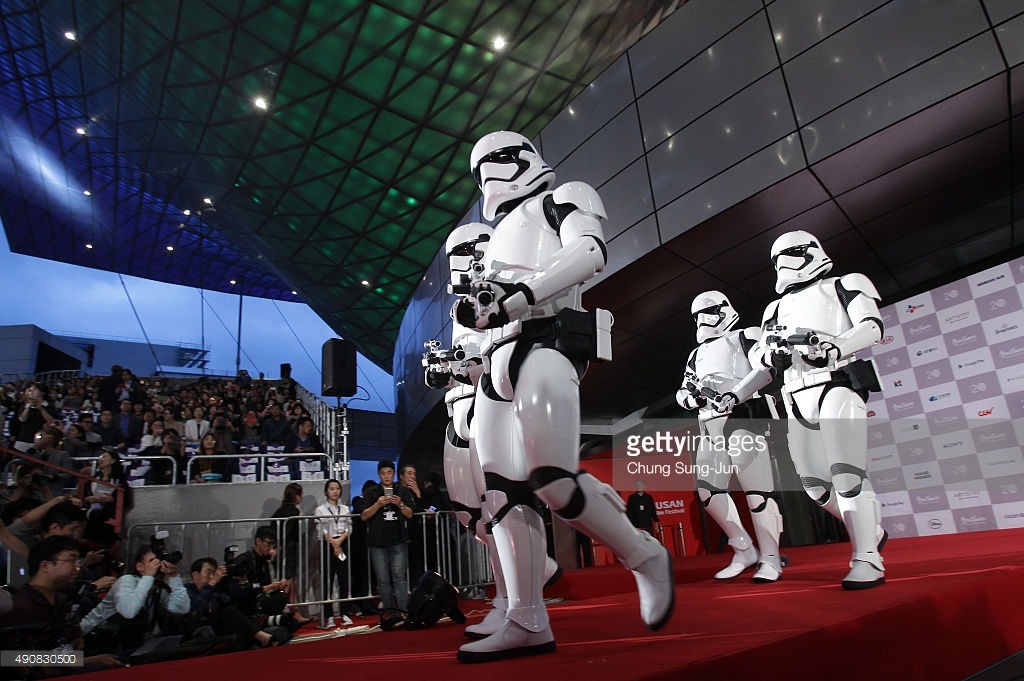 부산국제영화제에 온 카카오톡 프렌즈 | 인스티즈