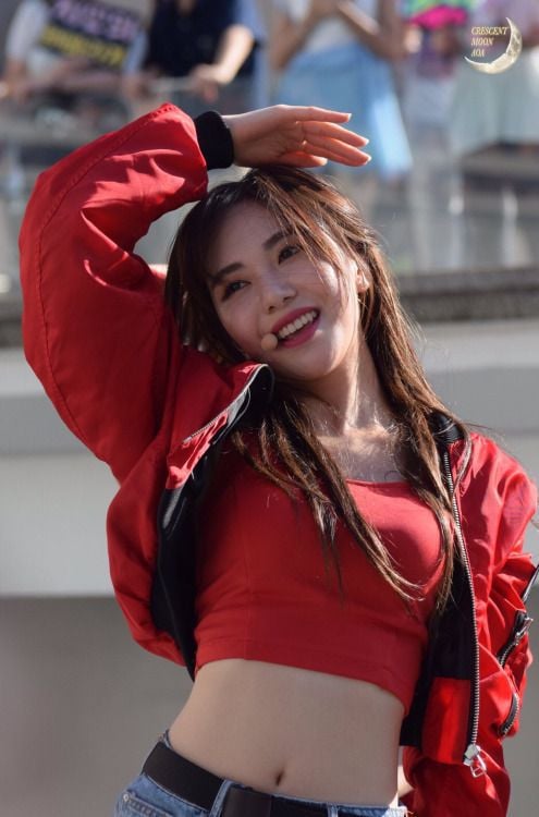 은근 섹시한 민아 | 인스티즈