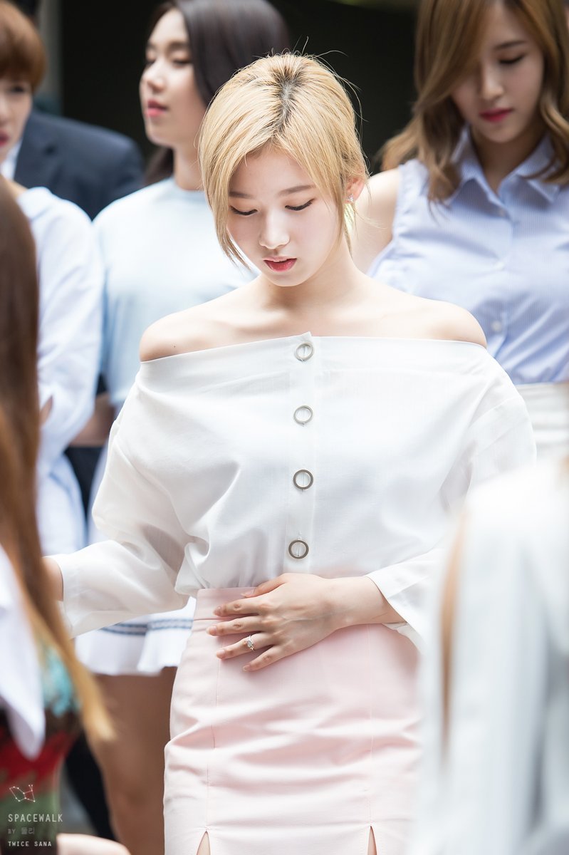 [트와이스] 오늘 인자하게 웃어주는 사나 .jpg | 인스티즈
