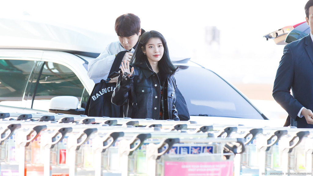 출국하는 아이유 미모.jpg | 인스티즈