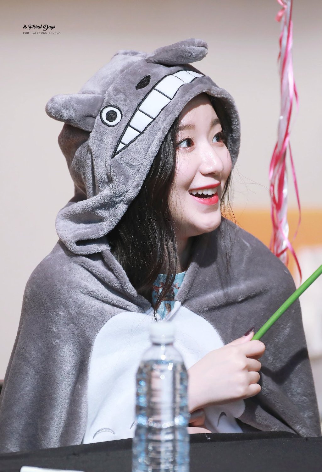 (여자)아이들의 비쥬얼담당 백설공주 슈화.jpgif (311장) | 인스티즈