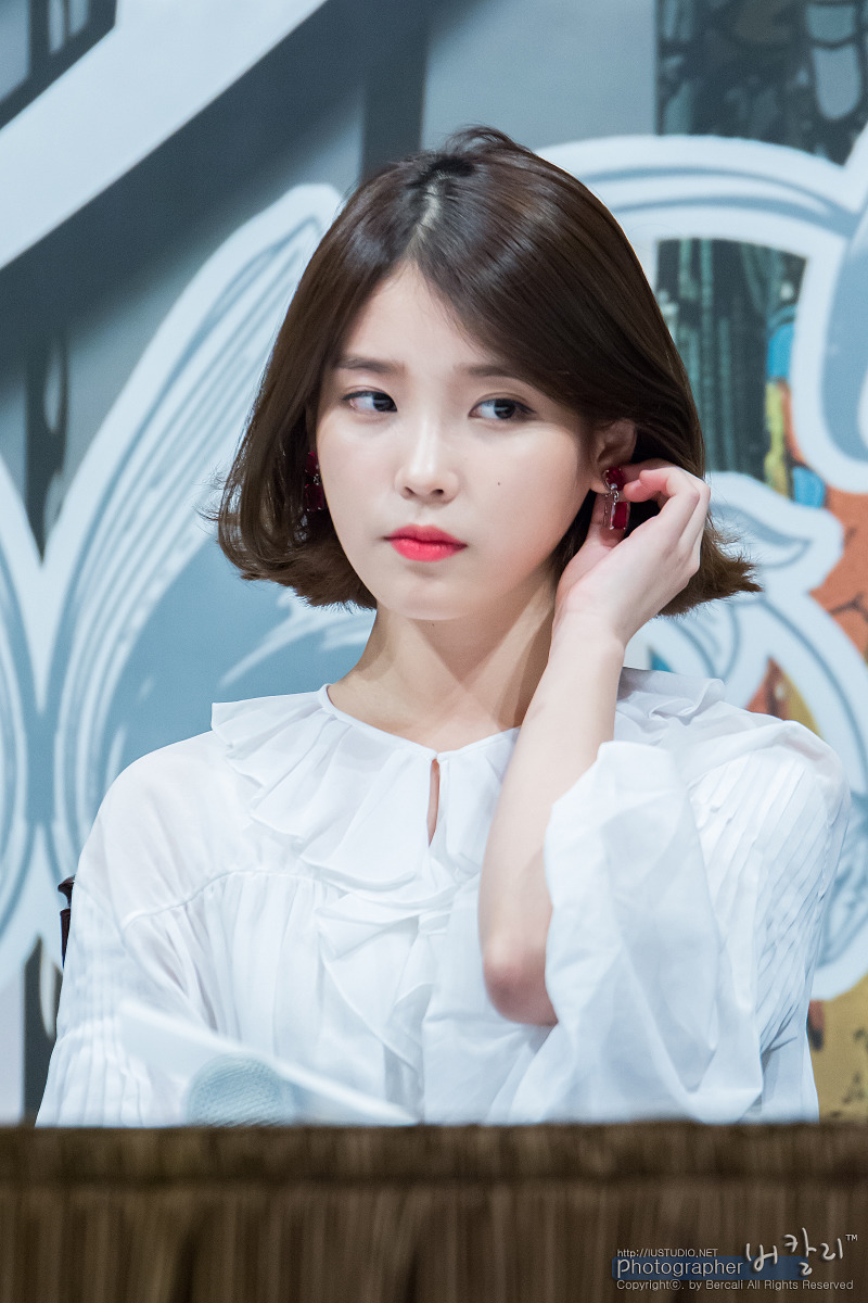 단발머리가 잘어울리는 아이유.jpgi | 인스티즈