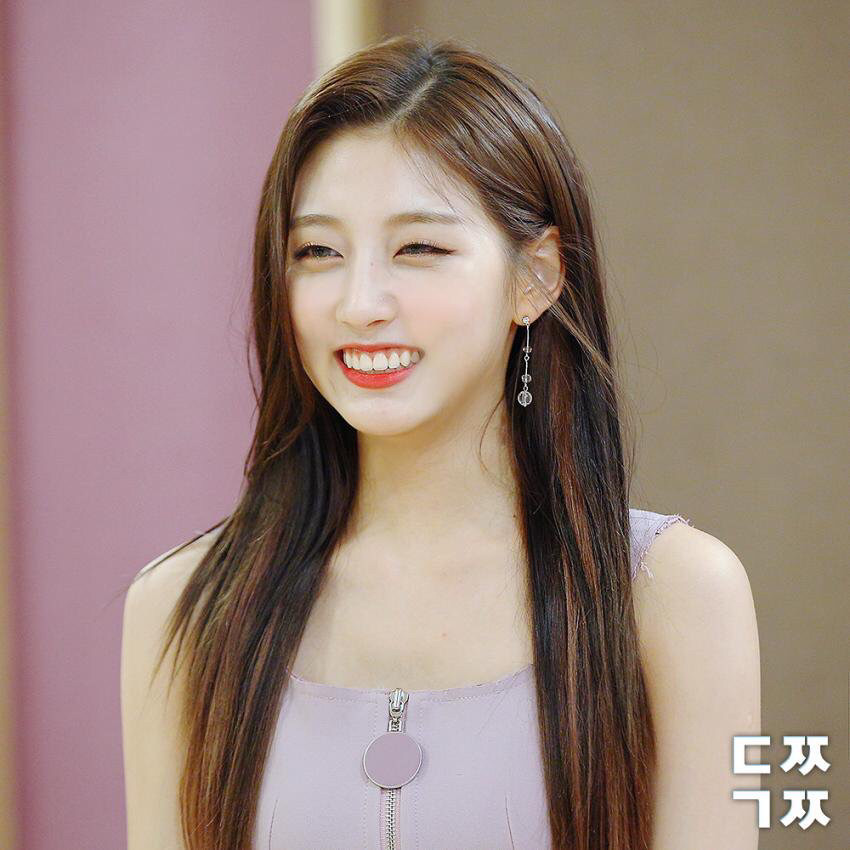[러블리즈] 퇴근한 뒤에 뭐할지 고민이라서 예인이 | 인스티즈