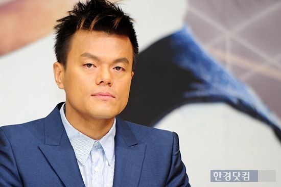 실제로 보면 기대이상으로 많이 잘생겼다는 평가를 받는 가수 | 인스티즈
