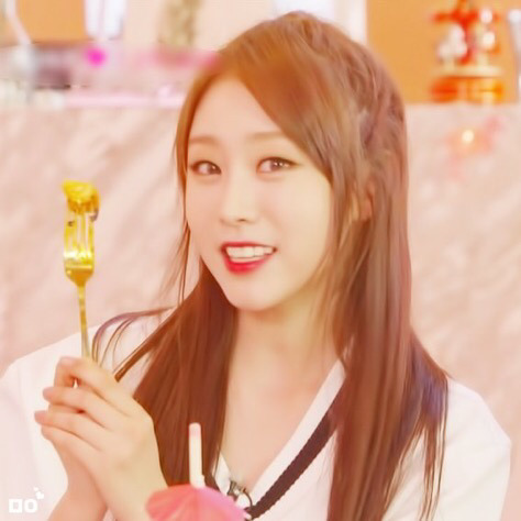 [러블리즈] 날씨가 더우니 맥주 한잔하고파서 지수 | 인스티즈