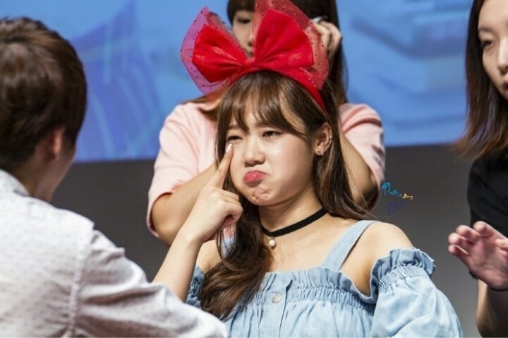 상습적으로 삐죽이는 유정이 짤 (ioi) | 인스티즈