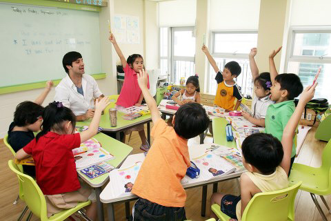 흔한 유교과 나온 유치원 선생님의 현실.jpg | 인스티즈