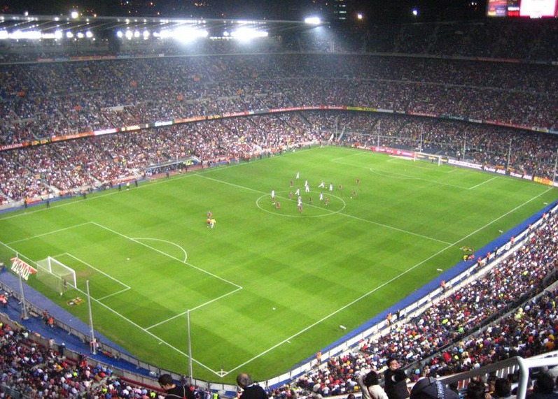 아프리카코끼리 1마리 vs 강호동 100명 .jpg | 인스티즈