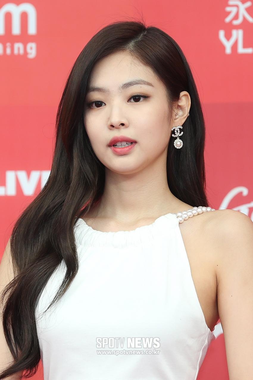 오늘자 블랙핑크 골든디스크 레드카펫 사진 | 인스티즈