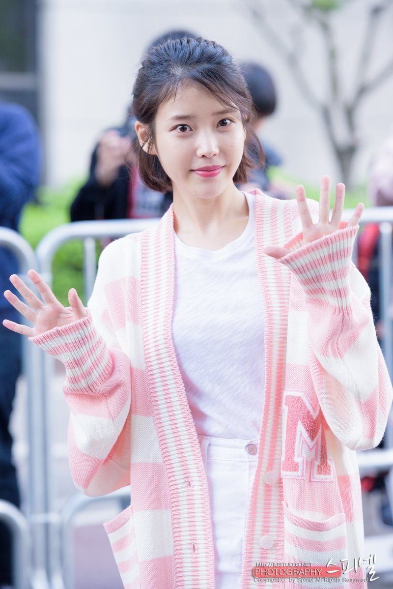 단발머리가 잘어울리는 아이유.jpgi | 인스티즈