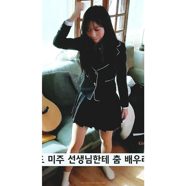 되는대로 마구 막춤 추는 러블리즈 빵떡이.gif | 인스티즈