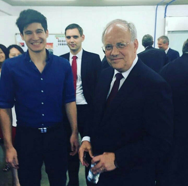 역대 비정상회담 멤버 중 처음인 한국인 혼혈 멤버 | 인스티즈